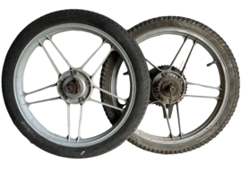 17 Inch Stervelg set Compleet Origineel! Puch Maxi S