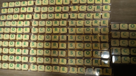 5 logo-pralines in een doosje verpakt