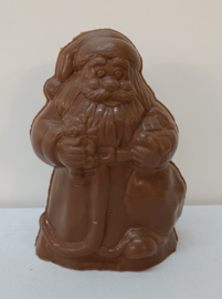 Kerstman met beer en cadeautje - 14 cm effen