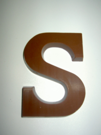 Letter S gevuld met praline