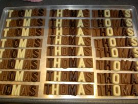 Letters in chocolade