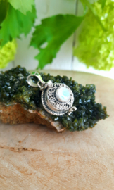 Poison / Secret Locket hanger Maansteen (01)