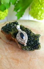 Poison / Secret Locket hanger Onyx