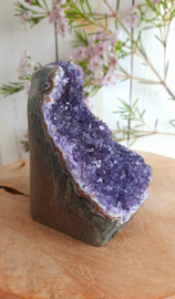 Amethist Uruguay (half gepolijst)
