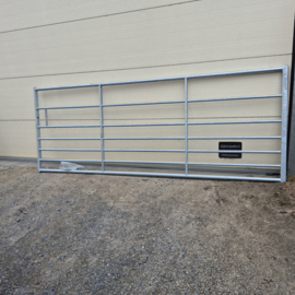 Metalen weidepoort 7 buizen 305 cm