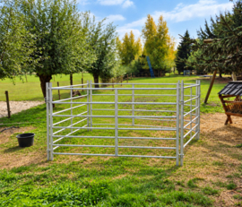 Koppelbaar schapenhek 122 × 90 cm – Gegalvaniseerd met koppelstang