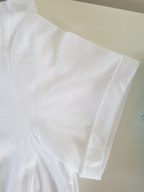 White Calvin Klein T-shirt with Logo