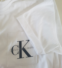 White Calvin Klein T-shirt with Logo