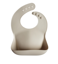 Mushie silicone bib sand