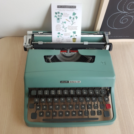 Vintage typemachine Olivetti Underwood Lettera 32 - Blauwgroen