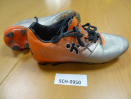 SCH-0950 Voetbalschoenen Kipsta