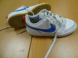SCH-0541 Sportschoenen Nike