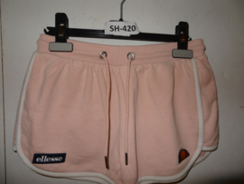 SH-0420 Short Ellesse