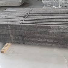 "Betonpaal Gleuf 220 cm Zwart – Stevig en Betrouwbaar"