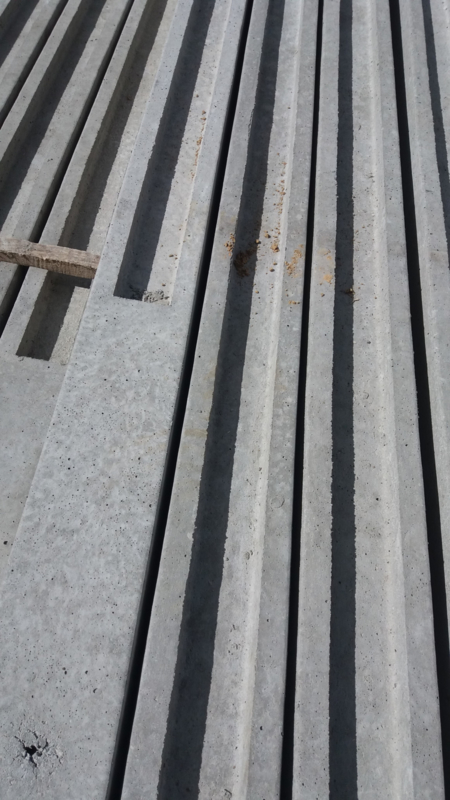 Joseph Banks Kwalificatie Modernisering Betonpaal gleuf 50 cm of rabat 50 cm | betonpalen met afgeronde kop grijs |  Betonboerke