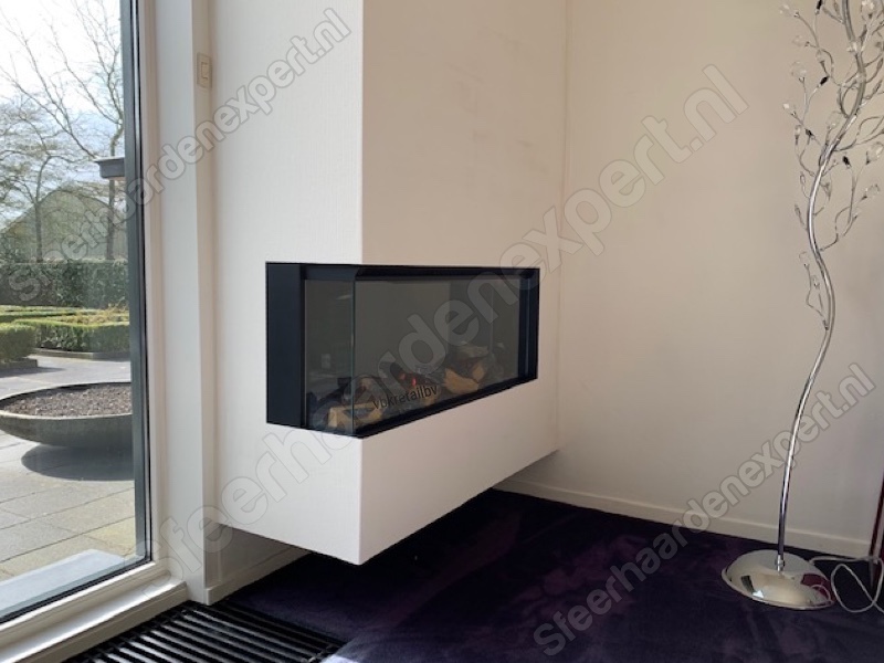 Solus 100e - Tweezijdige elektrische haard hoek