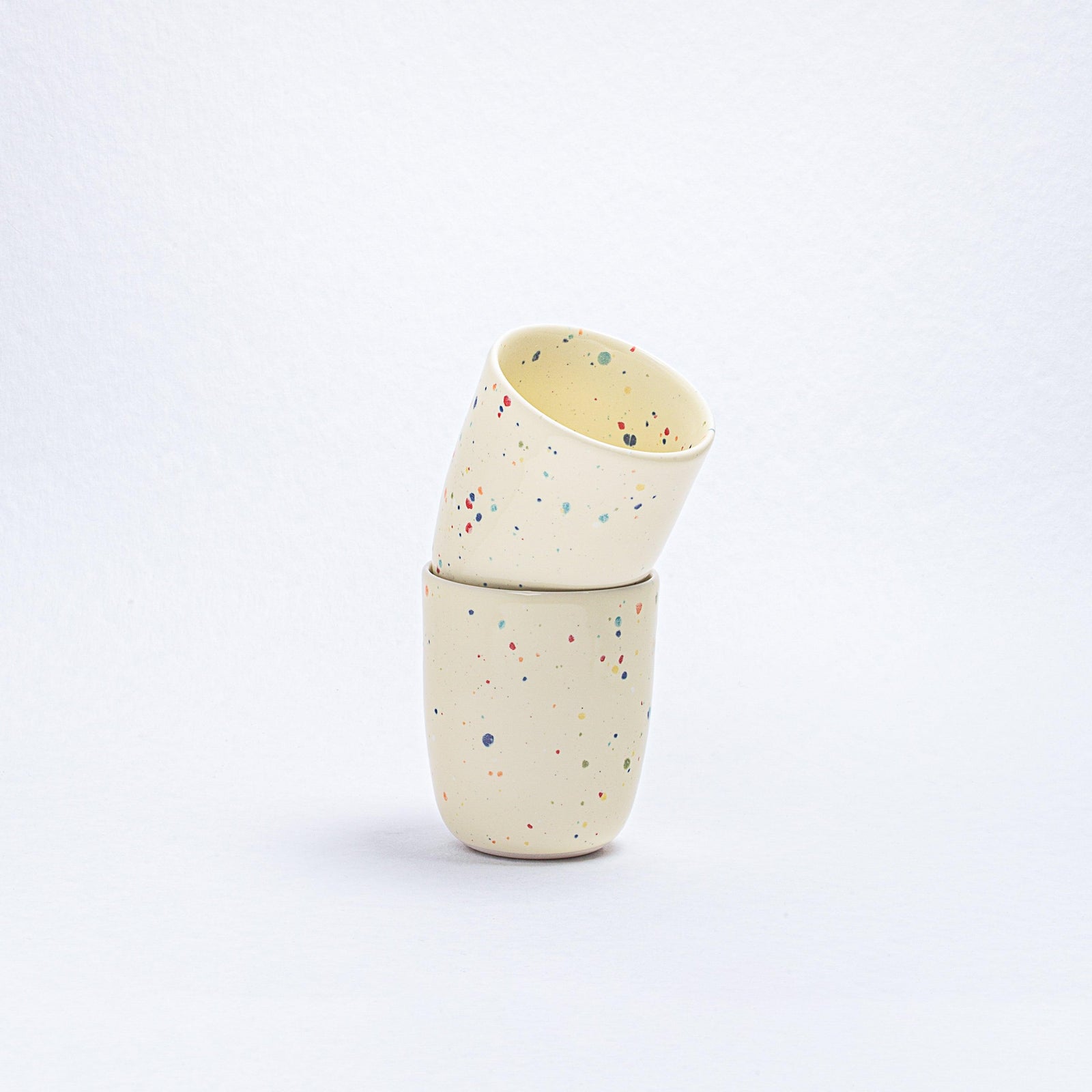Egg Back Home party cup mok medium 220 ml