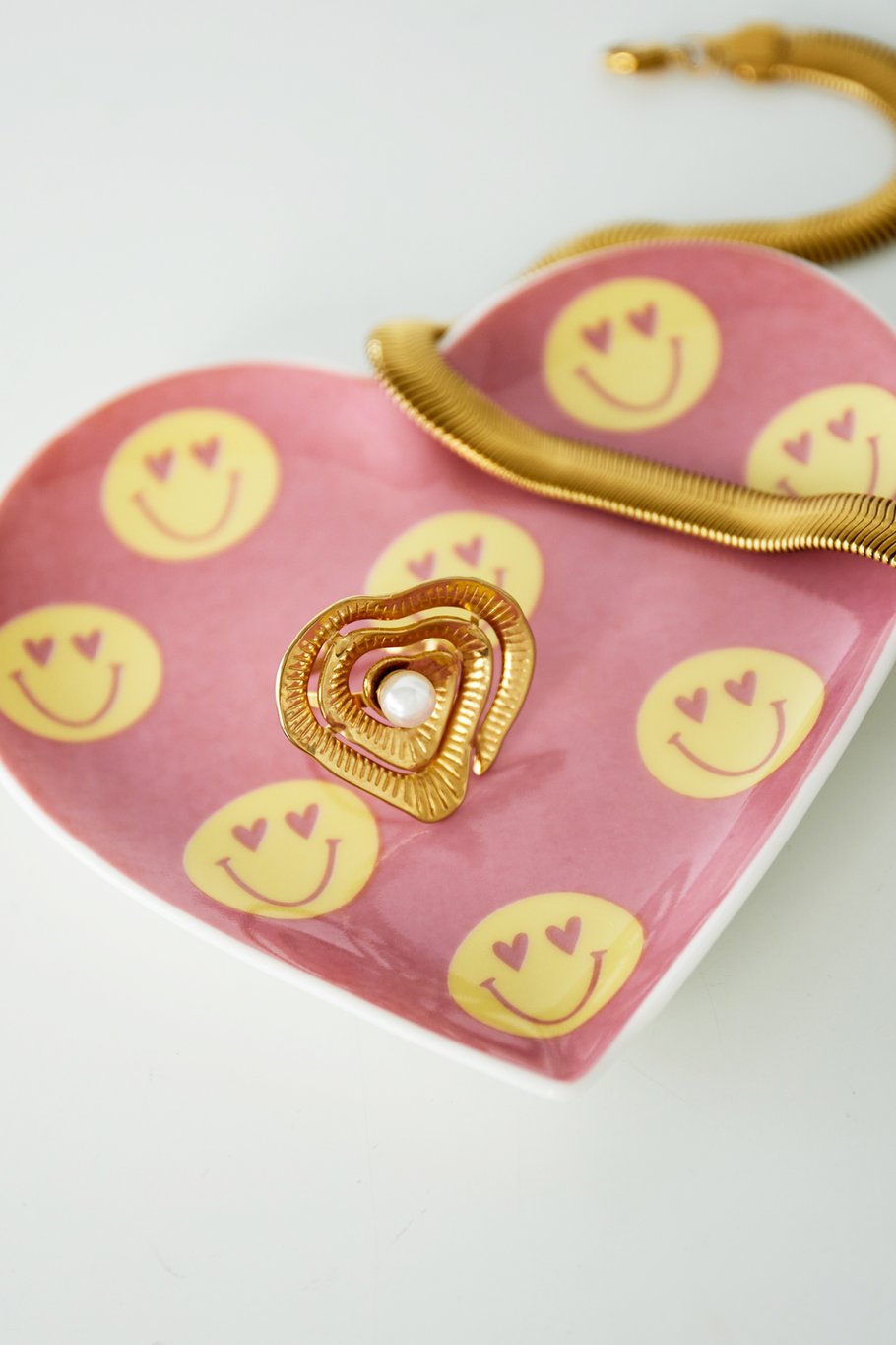 Schaaltje hart smiley roze geel