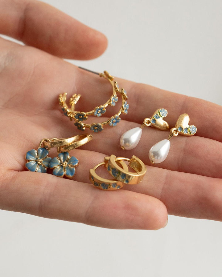 Fable England Forget-me-not Heart & Pearl oorbellen