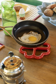 &Klevering panonderzetter clover rood