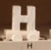 Houten letter H