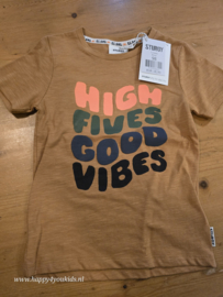 Sturdy T-SHIRT