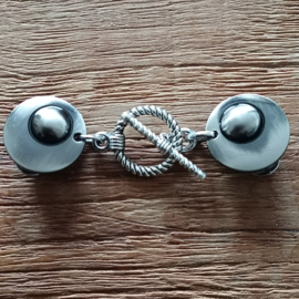 T-Bar vestsluiting - The Big Braided Round