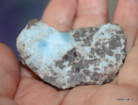 Larimar glad ruw