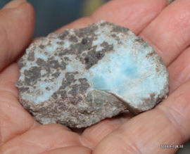 Larimar glad ruw