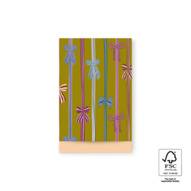 Cadeauzakjes gekleurde strikjes (afm. 12x19 cm)