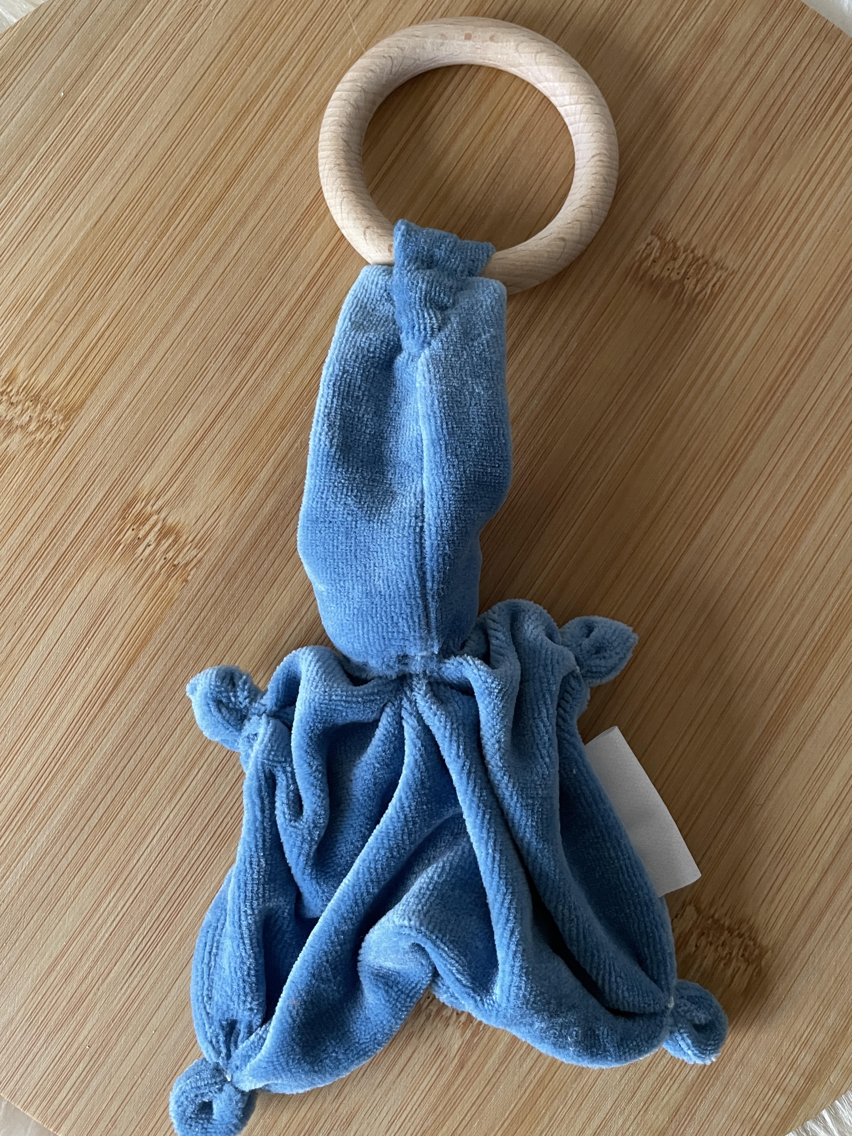Bijtring blauw ring