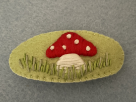 Mushroom hair clip 7 cm