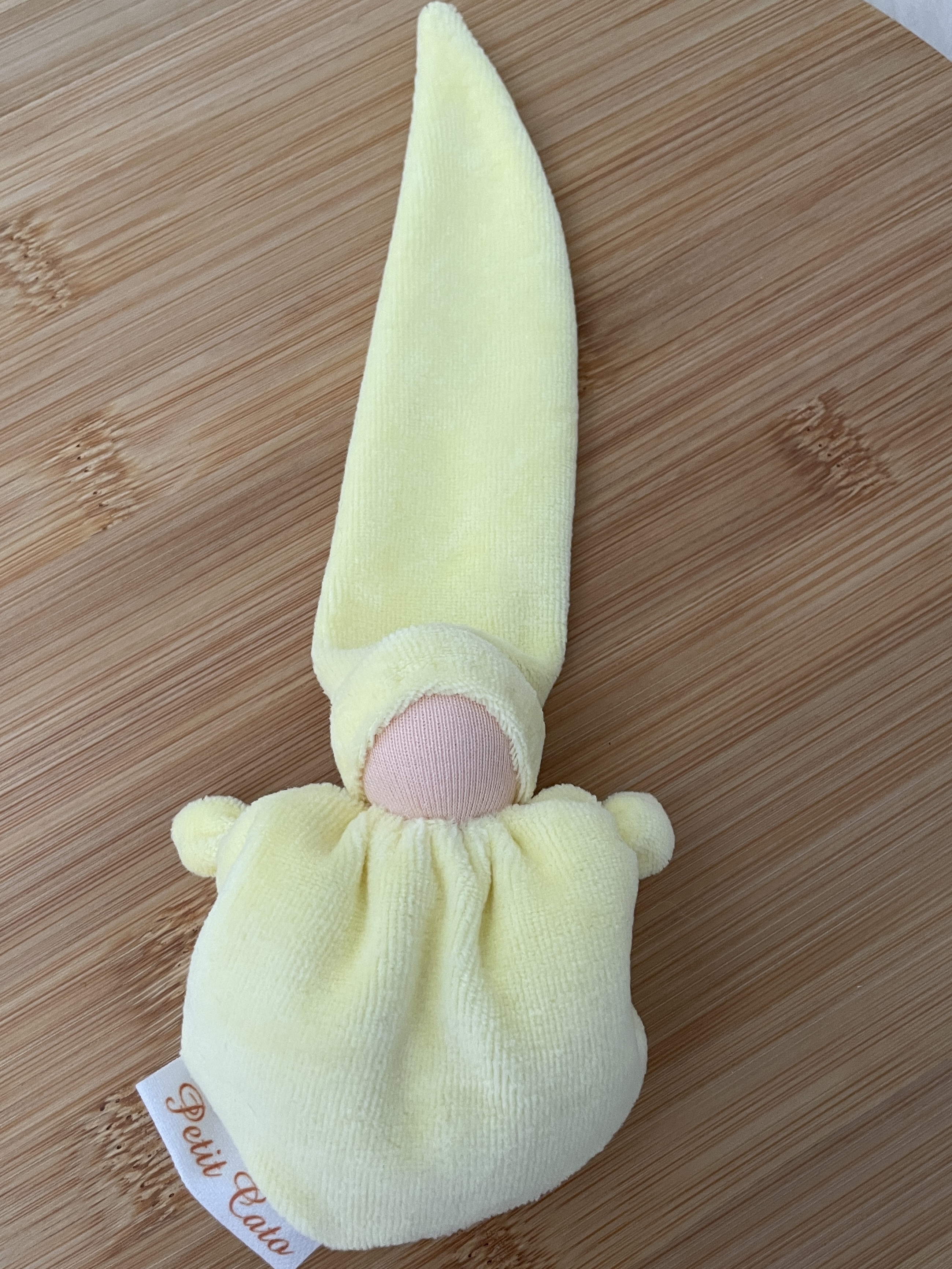 Petit Catootje - Wiegepopje - Zacht geel