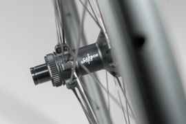 THOR ABSOLUTE WIELSET, ROAD BIKE-CARBON SPOKES