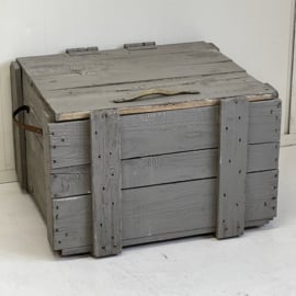 Brocante kist met deksel grijs