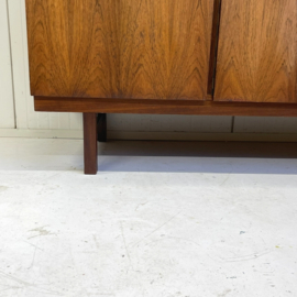 Midcentury strakke kledingkast