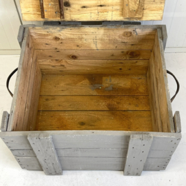 Brocante kist met deksel grijs