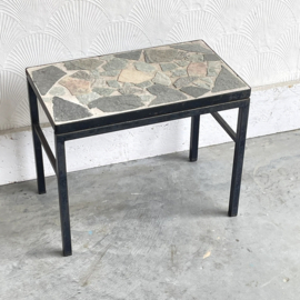 Brutalist bijzettafel