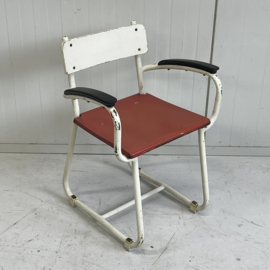 Vintage metalen kinderstoeltje