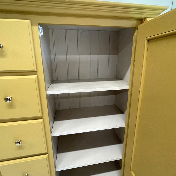 Restyle meidenkast okergeel