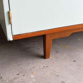 3 Deurs vintage kledingkast