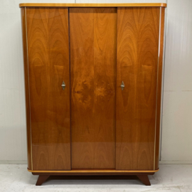 Vintage 3 deurs kledingkast