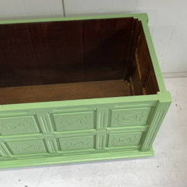 Restyle houtsnijwerk kist