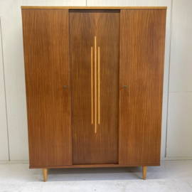 Vintage kledingkast j`60