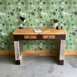 Sloophout bureau