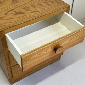 Houten ladekastje