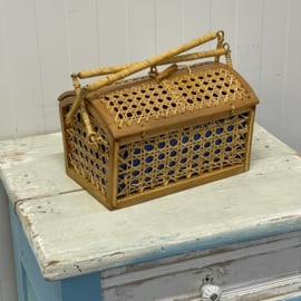 Rotan opbergmandje