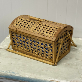 Rotan opbergmandje