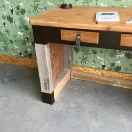 Sloophout bureau