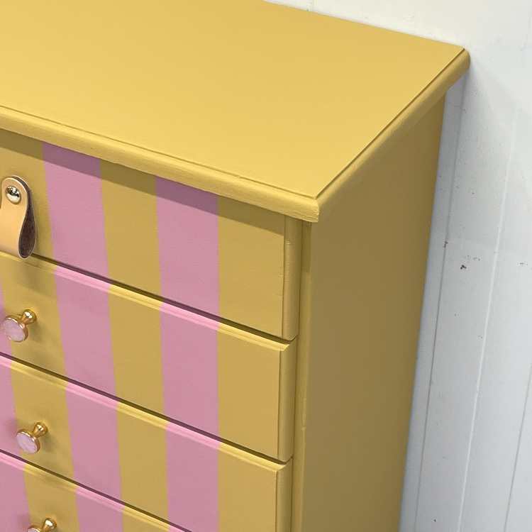 Restyle streep ladekastje